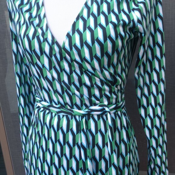 NEW Diane Von Furstenberg X Target Midi Arrow Geo Green Wrap Dress MEDIUM $50 - Picture 7 of 7